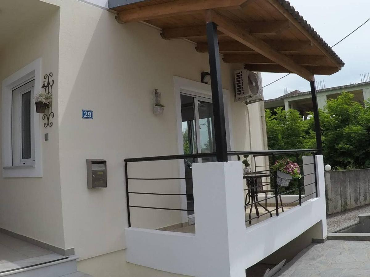 Queen Super Beauty Apartment Ioannina Ngoại thất bức ảnh